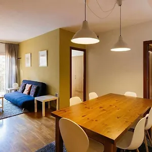 Comfortable 4 2bath W Balcony Barcelona